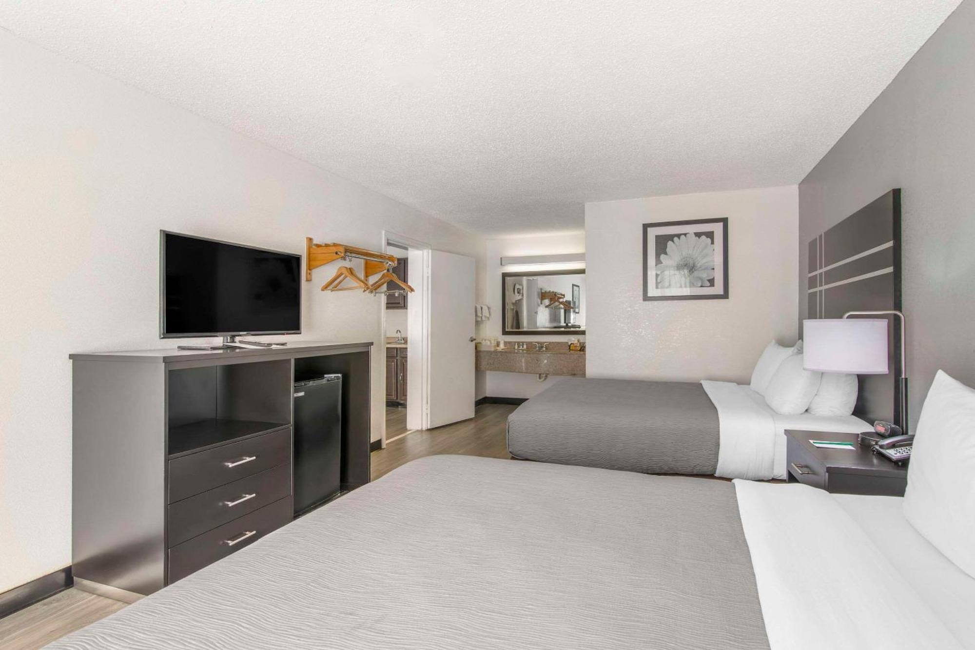 Quality Inn & Suites Hardeeville - Savannah North Экстерьер фото